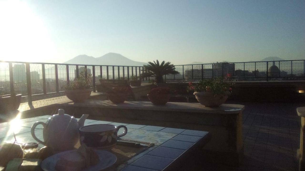A Wonderful Penthouse In Naples Apartment Exterior photo